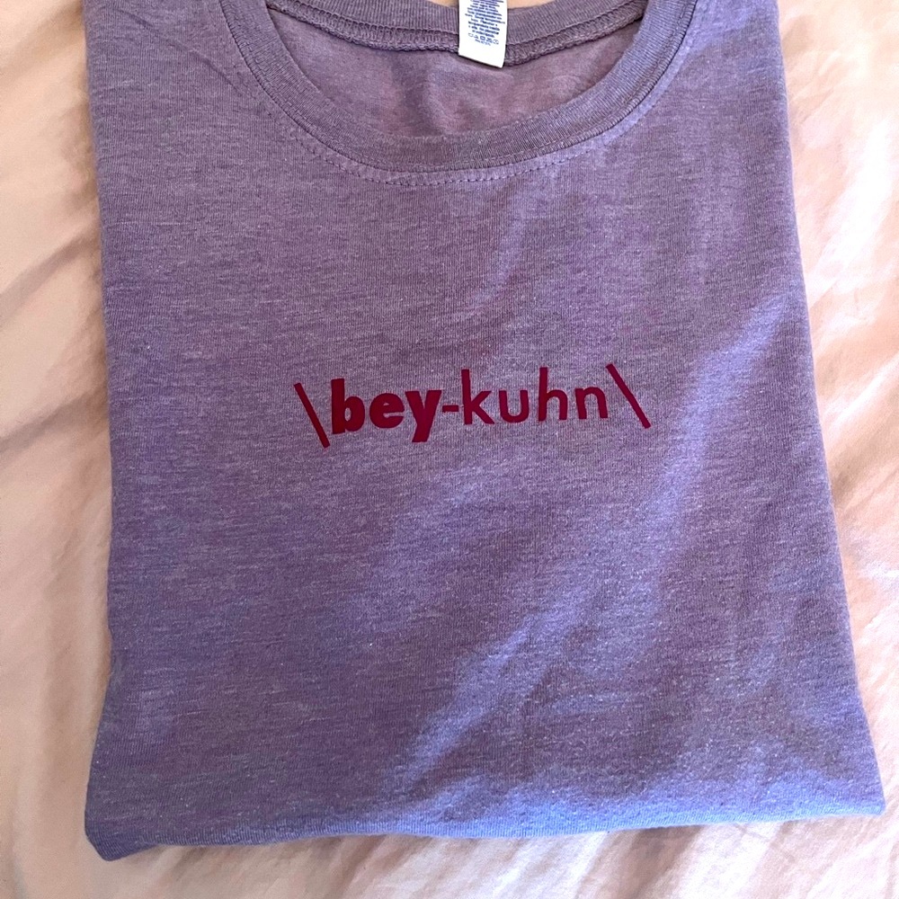 Bacon lover’s purple tee! Fun T-Shirt. Size S